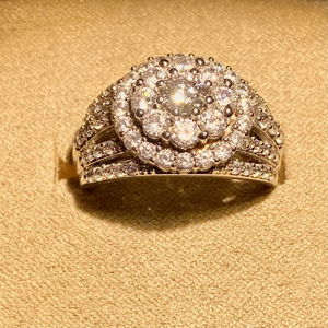 5.42 karat Rodium‎  and sterling silver